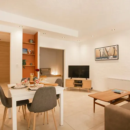 Appartement 30 M De La Plage Grimaud Buitenkant foto