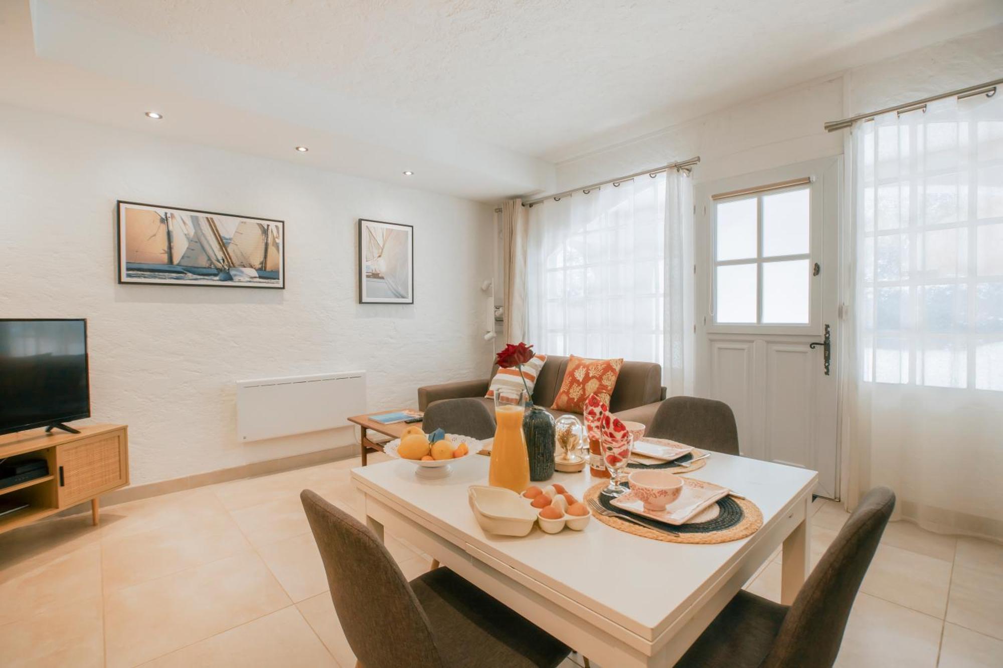 30 M De La Apartment *